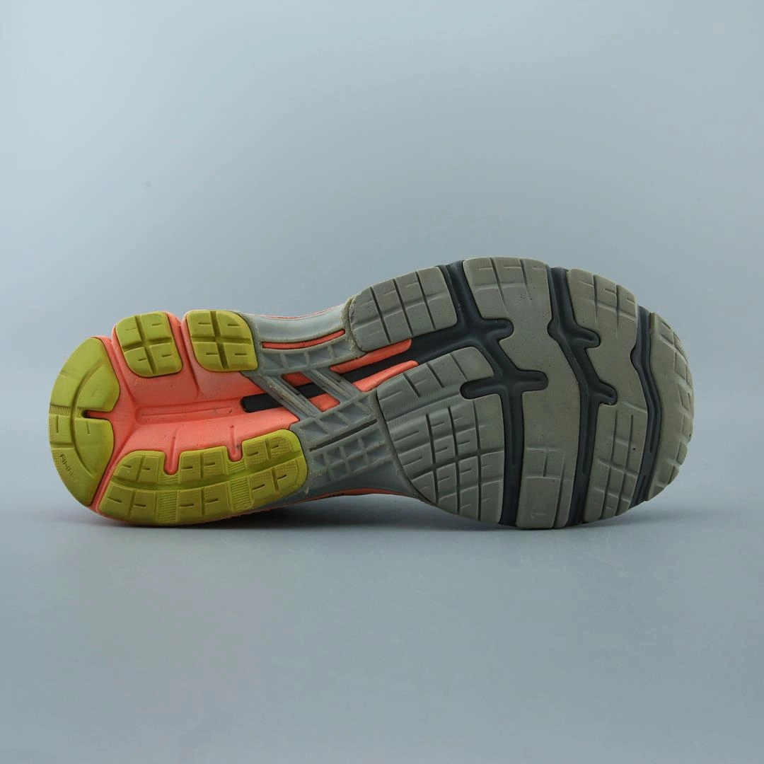 ASICS GEL KAYANO 26