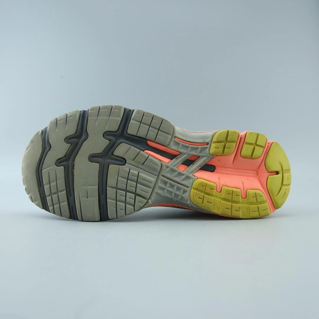 ASICS GEL KAYANO 26