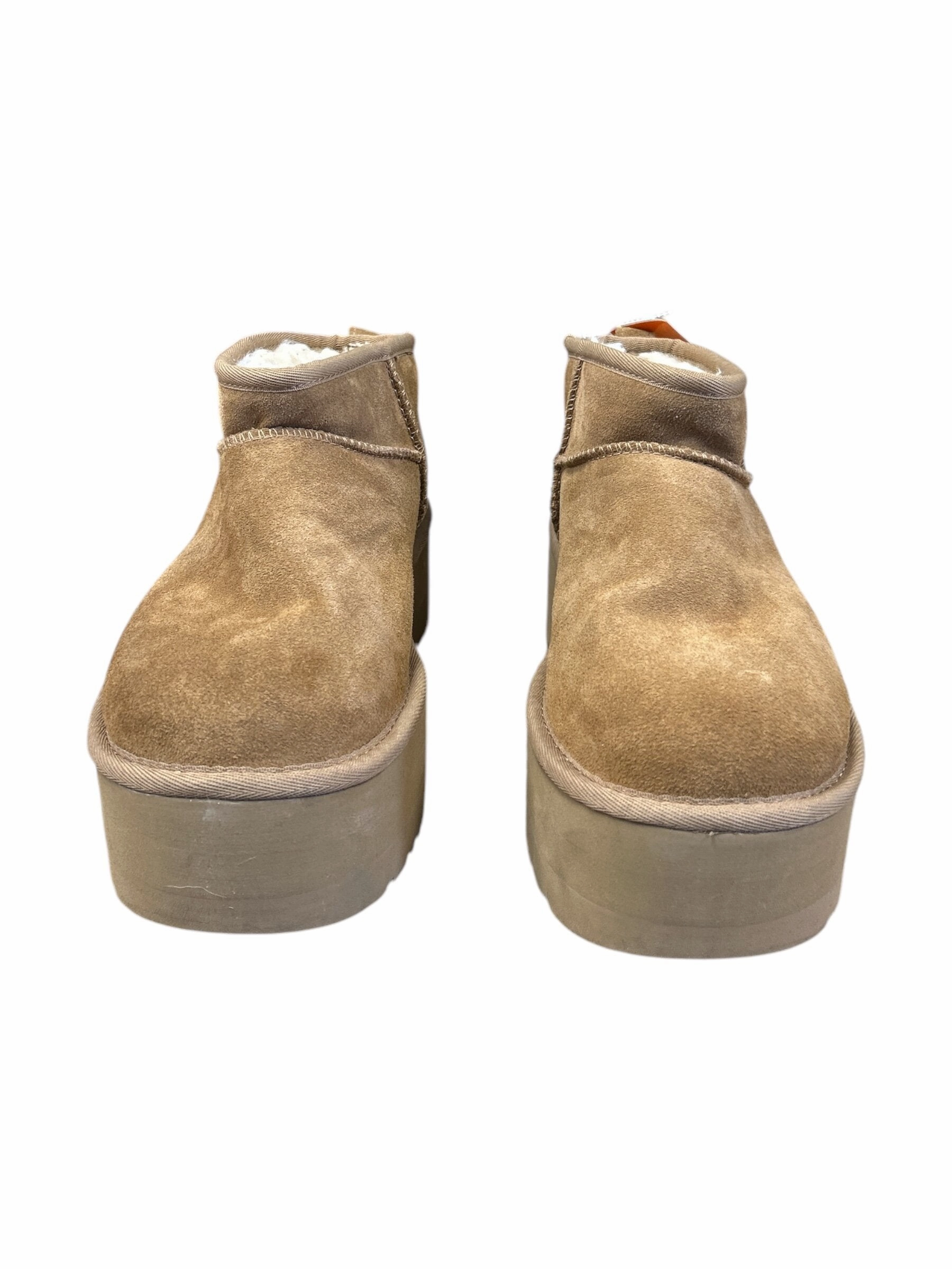 Boots Ankle Flats By Cma  Size: 9