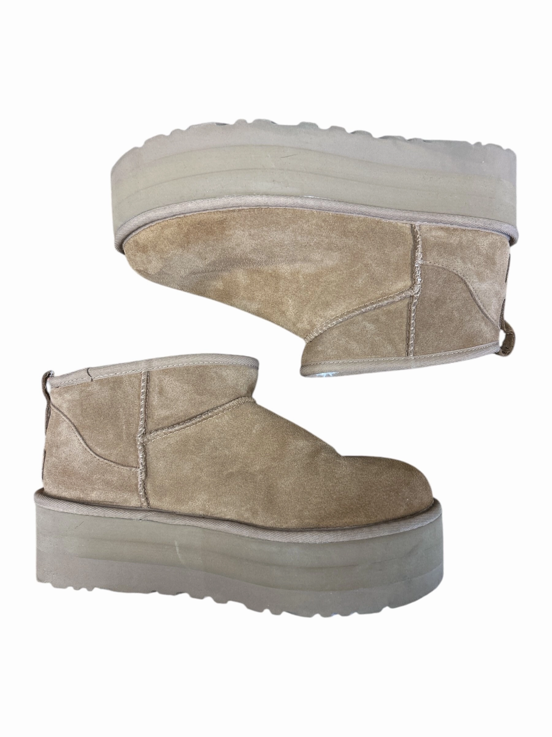 Boots Ankle Flats By Cma  Size: 9