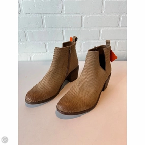 Boots Ankle Heels By  B.O.G COLLECTIVE  In Tan, Size: 6.5