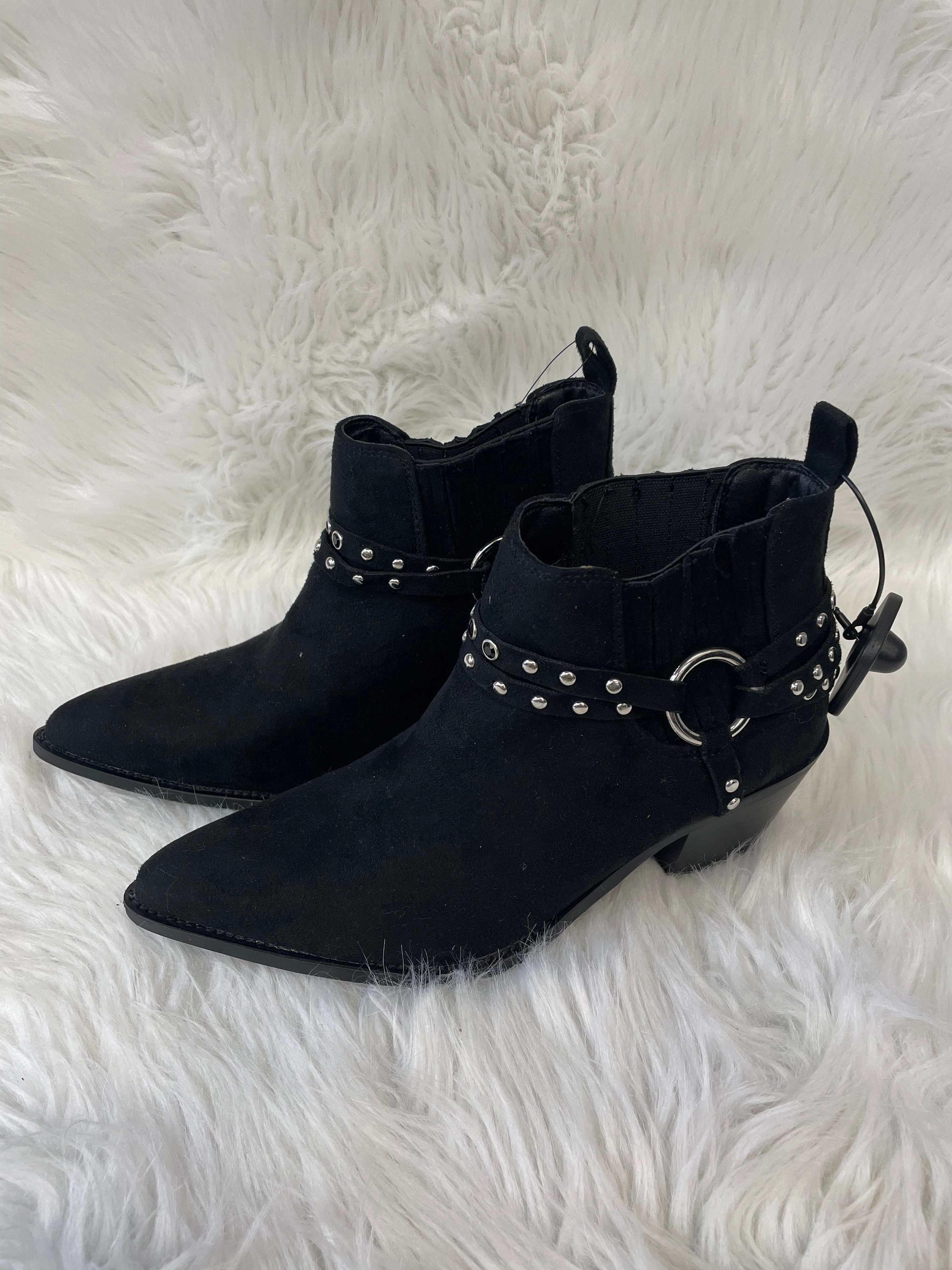 Boots Ankle Heels By Clothes Mentor In Black & Silver, Size: 8