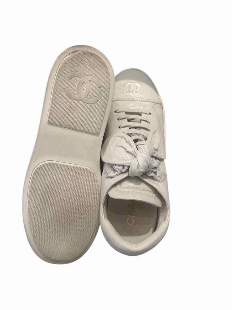 Chanel White Size 39 Shoes