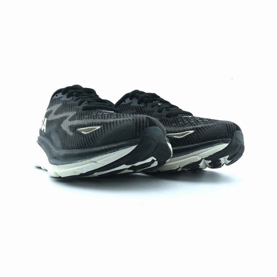 HOKA ONE ONE CLIFTON 9