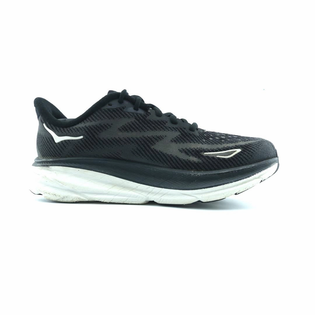 HOKA ONE ONE CLIFTON 9