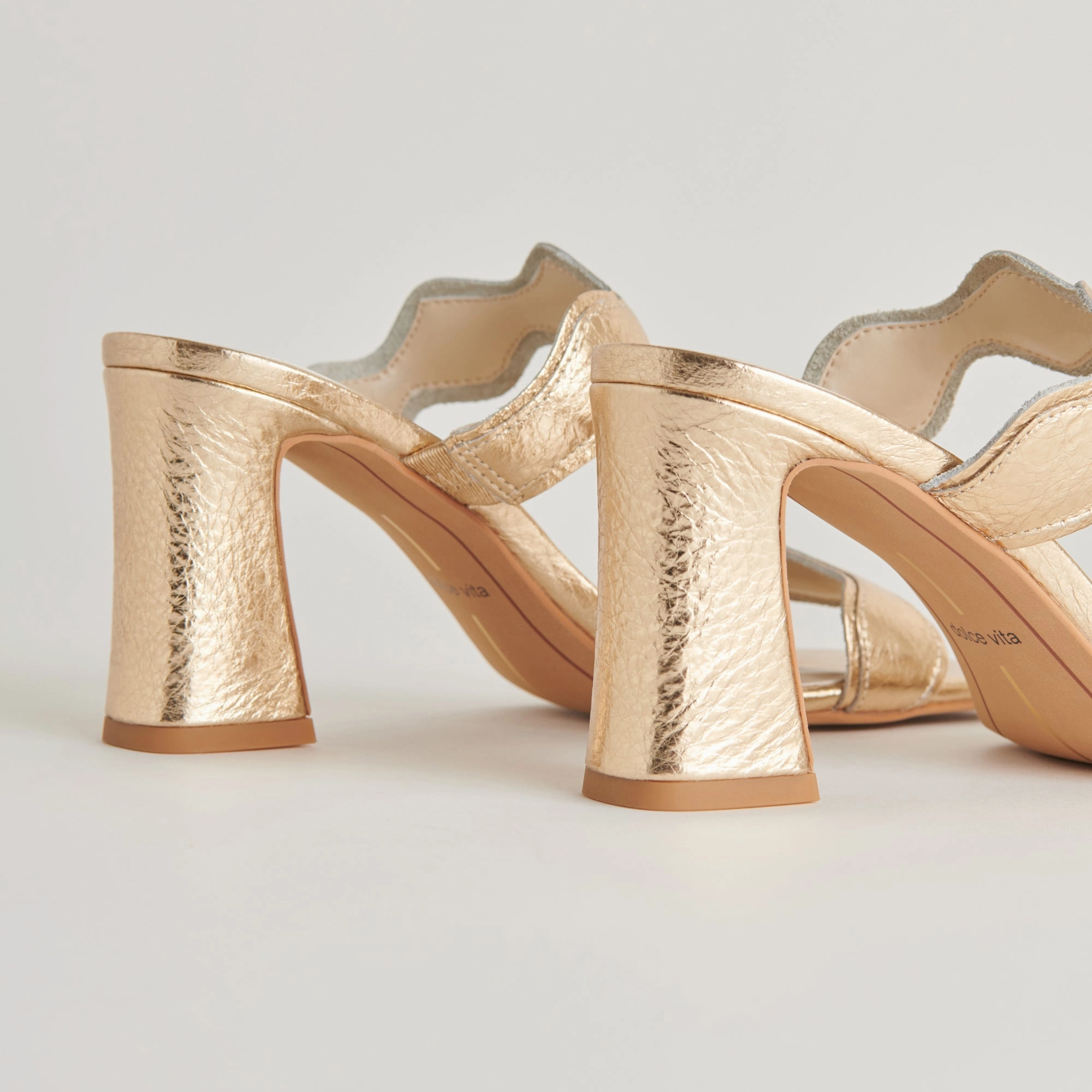 ILVA HEELS GOLD DISTRESSED LEATHER - re:vita