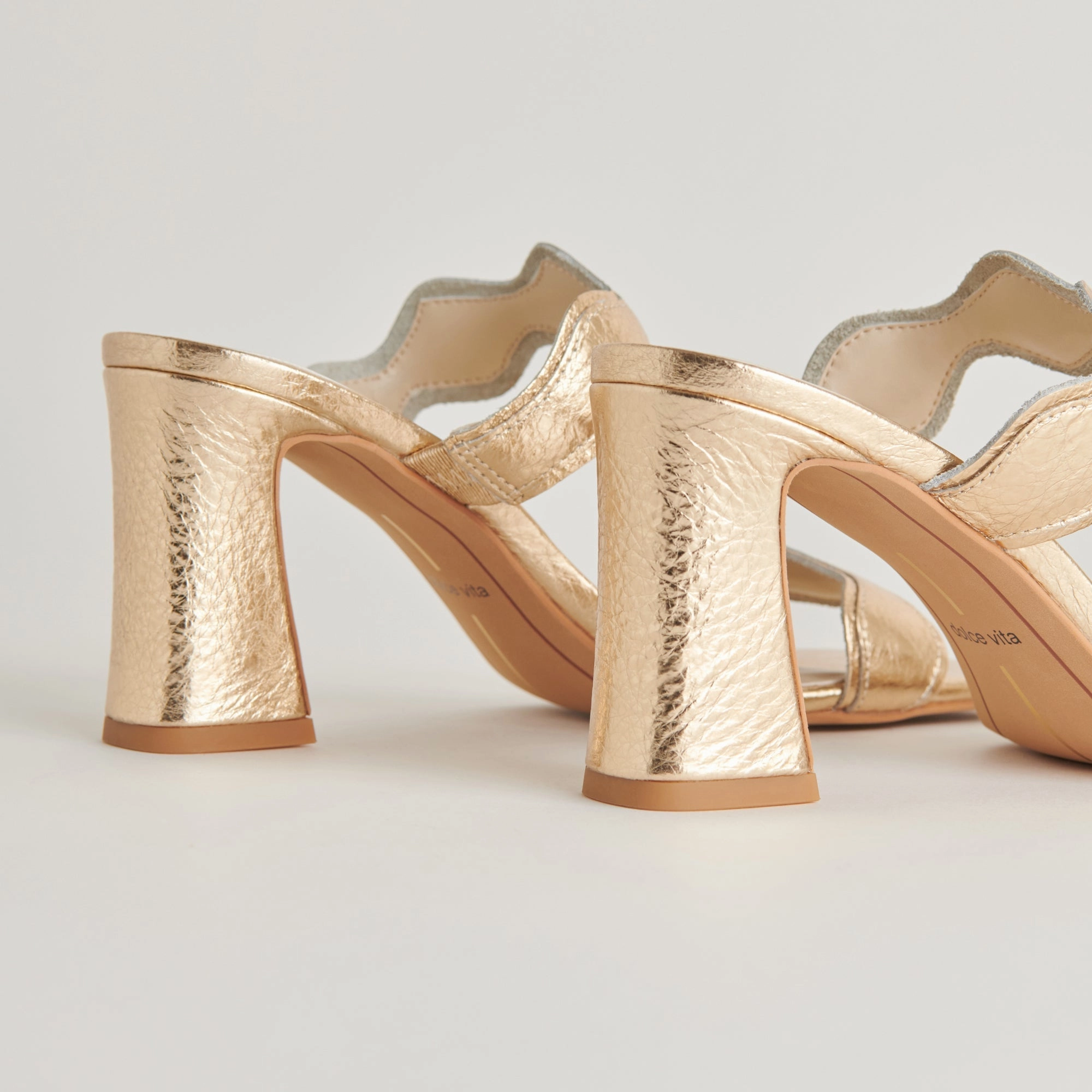 ILVA HEELS GOLD DISTRESSED LEATHER - re:vita