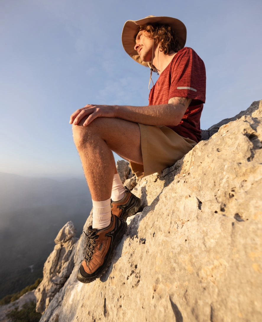 Men's Targhee IV Wide Waterproof Hiking Shoe  |  Sea Turtle/Roasted Pecan