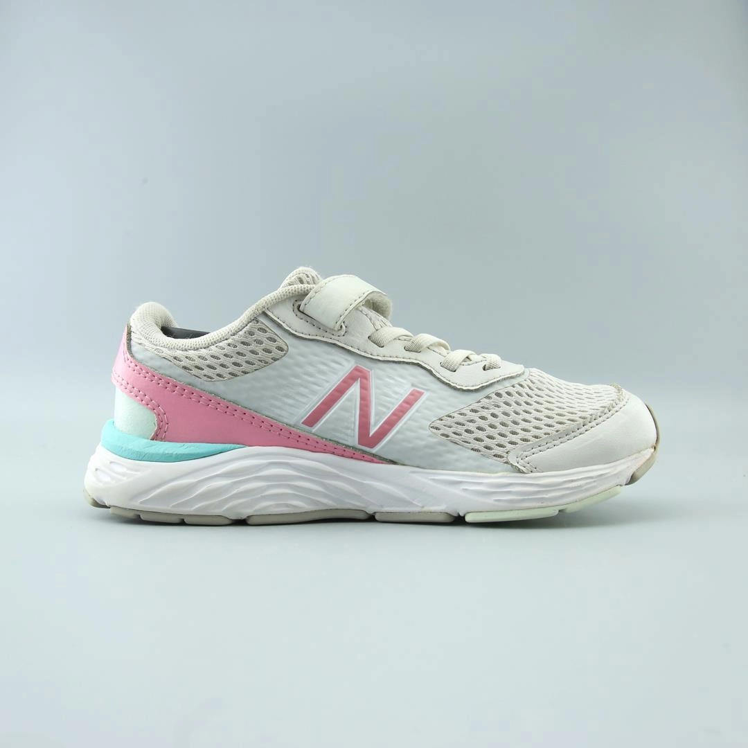 NEW BALANCE 680V6