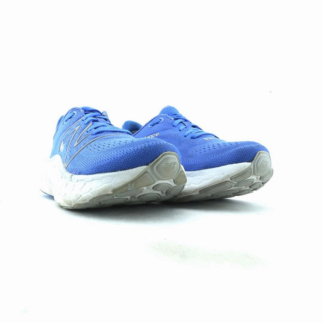 NEW BALANCE FRESH FOAM MORE V4