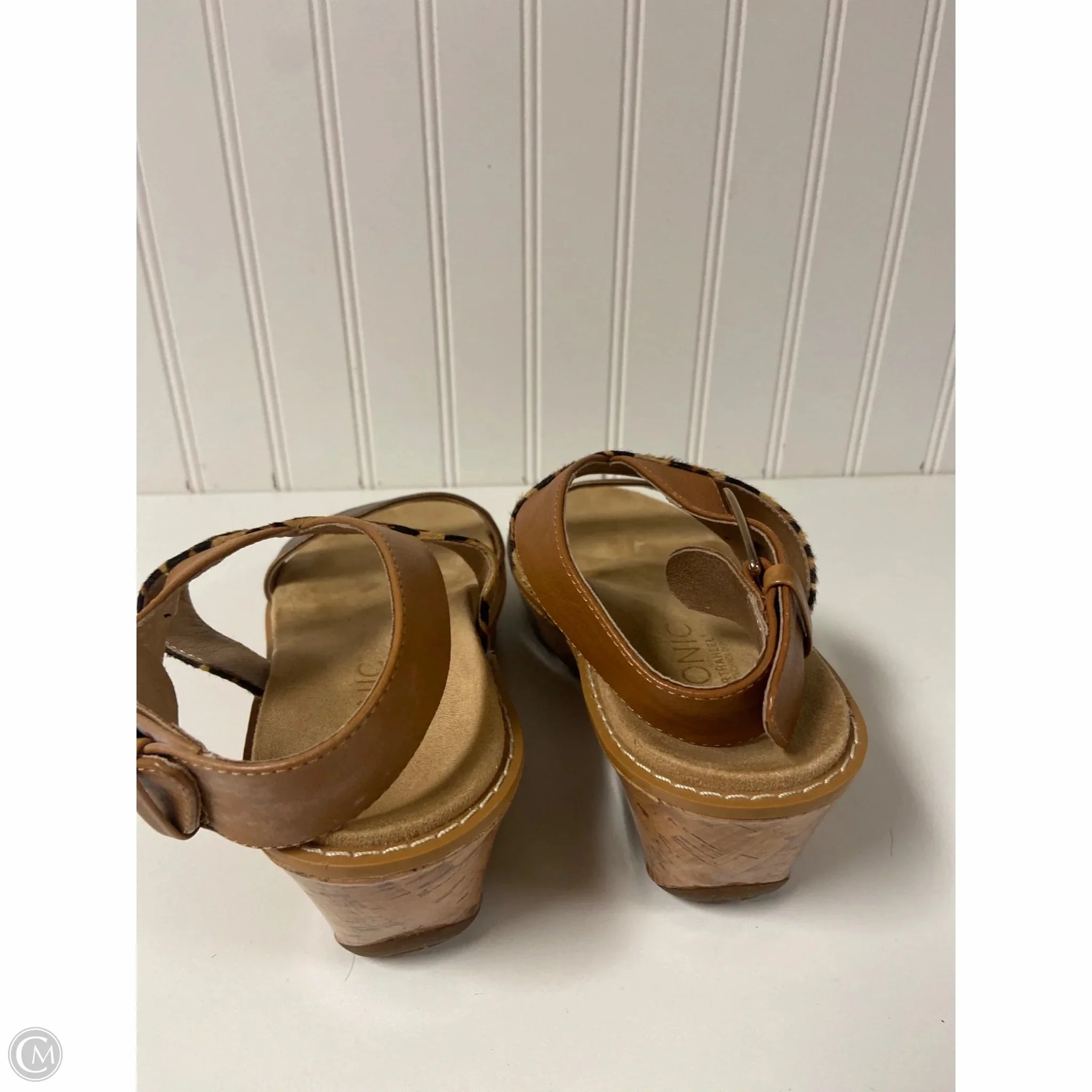 Sandals Heels Wedge By Vionic In Animal Print, Size: 7