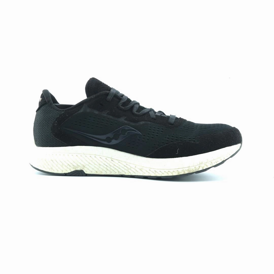 SAUCONY FREEDOM 4