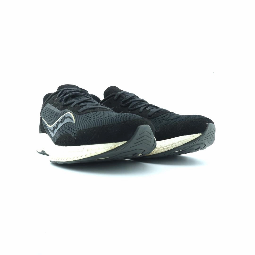 SAUCONY FREEDOM 4
