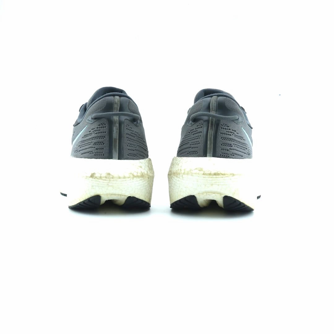 SAUCONY TRIUMPH 21