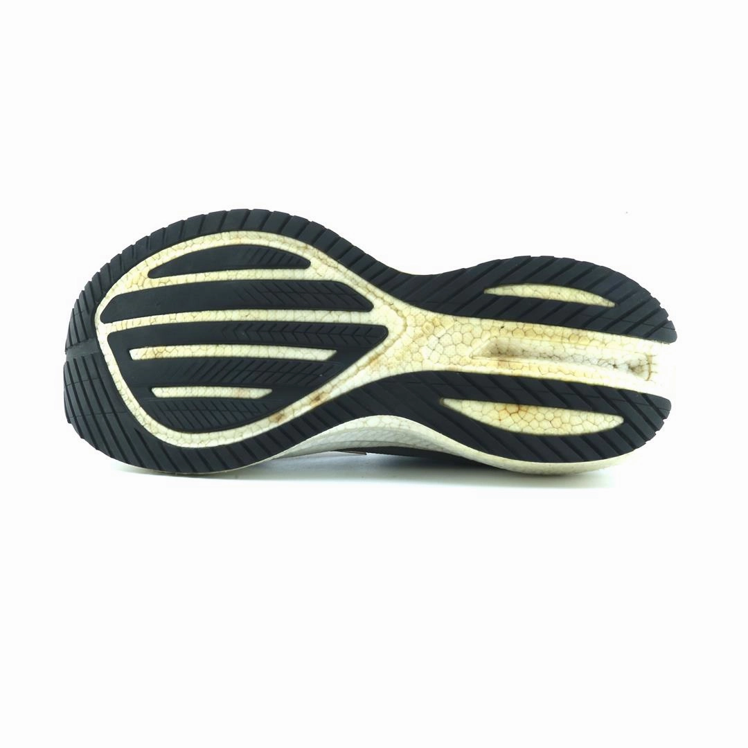SAUCONY TRIUMPH 21