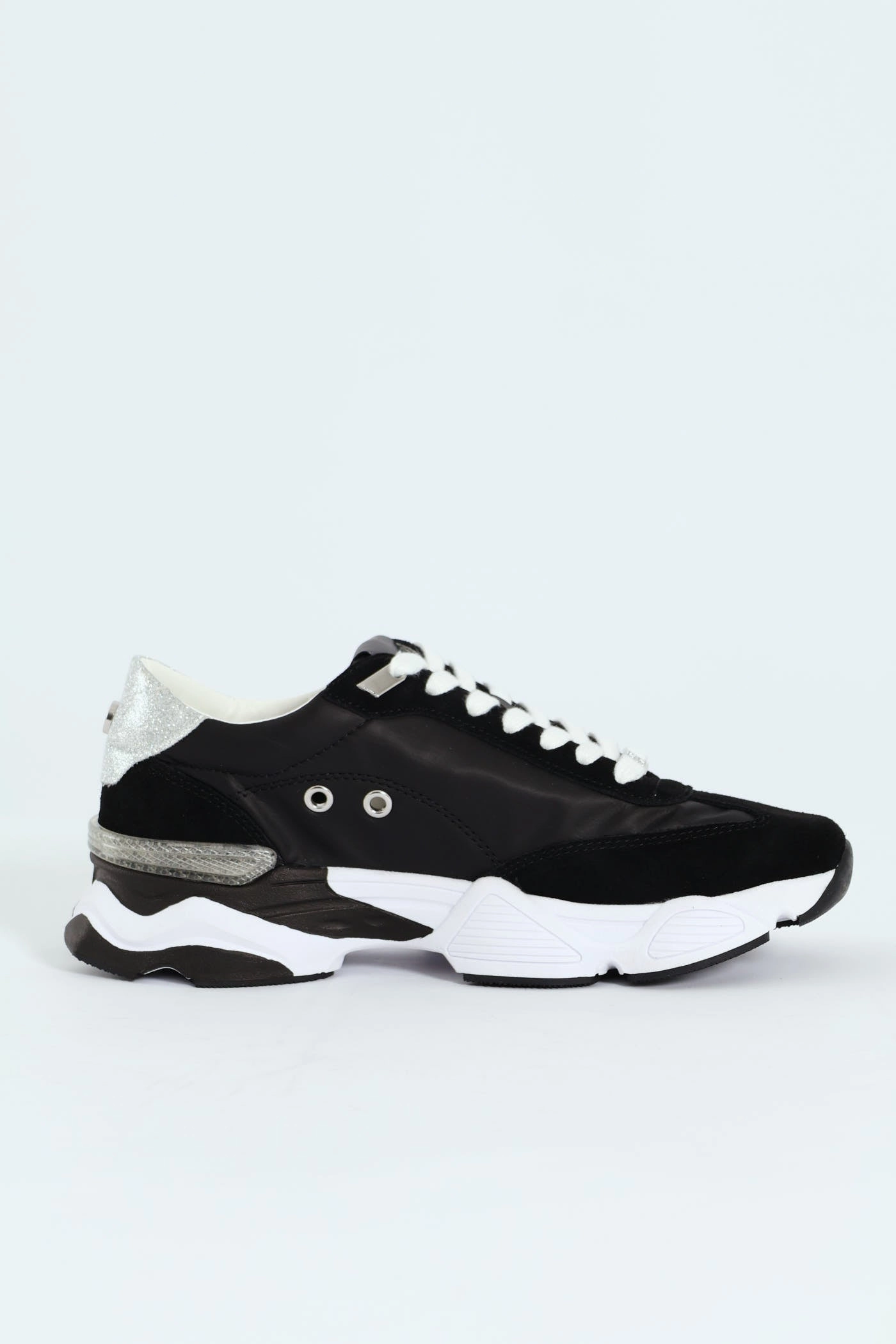 Setback Sportie Sneaker - Black/White
