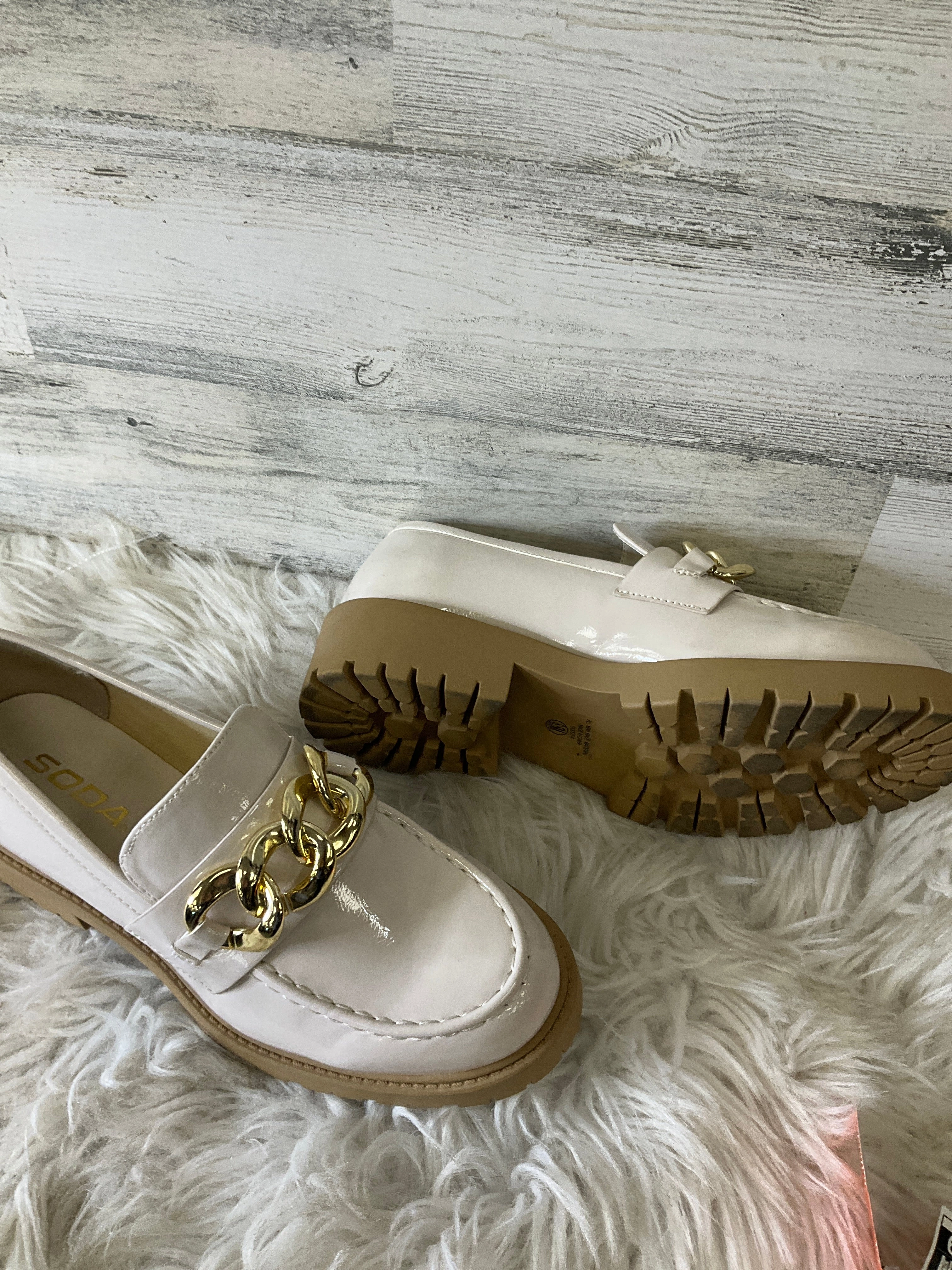 Shoes Heels Platform By Soda In White, Size: 6.5