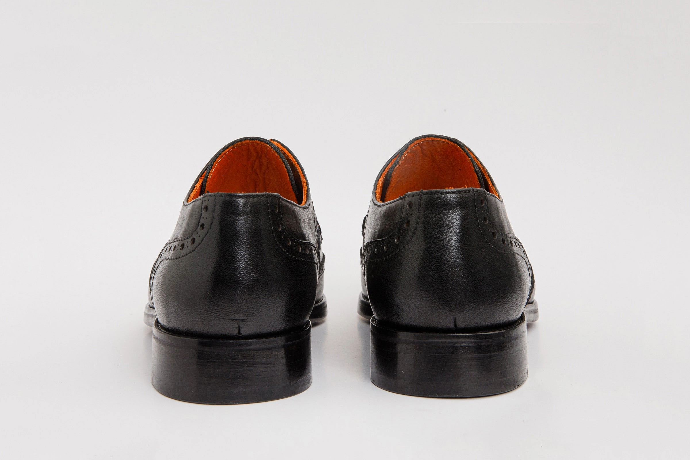 The Neiva Black & White Wingtip Semi Brogue Derby Men Shoe